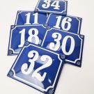 Numéro de maison méditerranéenne bleu azur