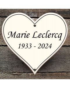 signe de texte en émail en forme de coeur