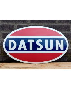 Datsun ovale