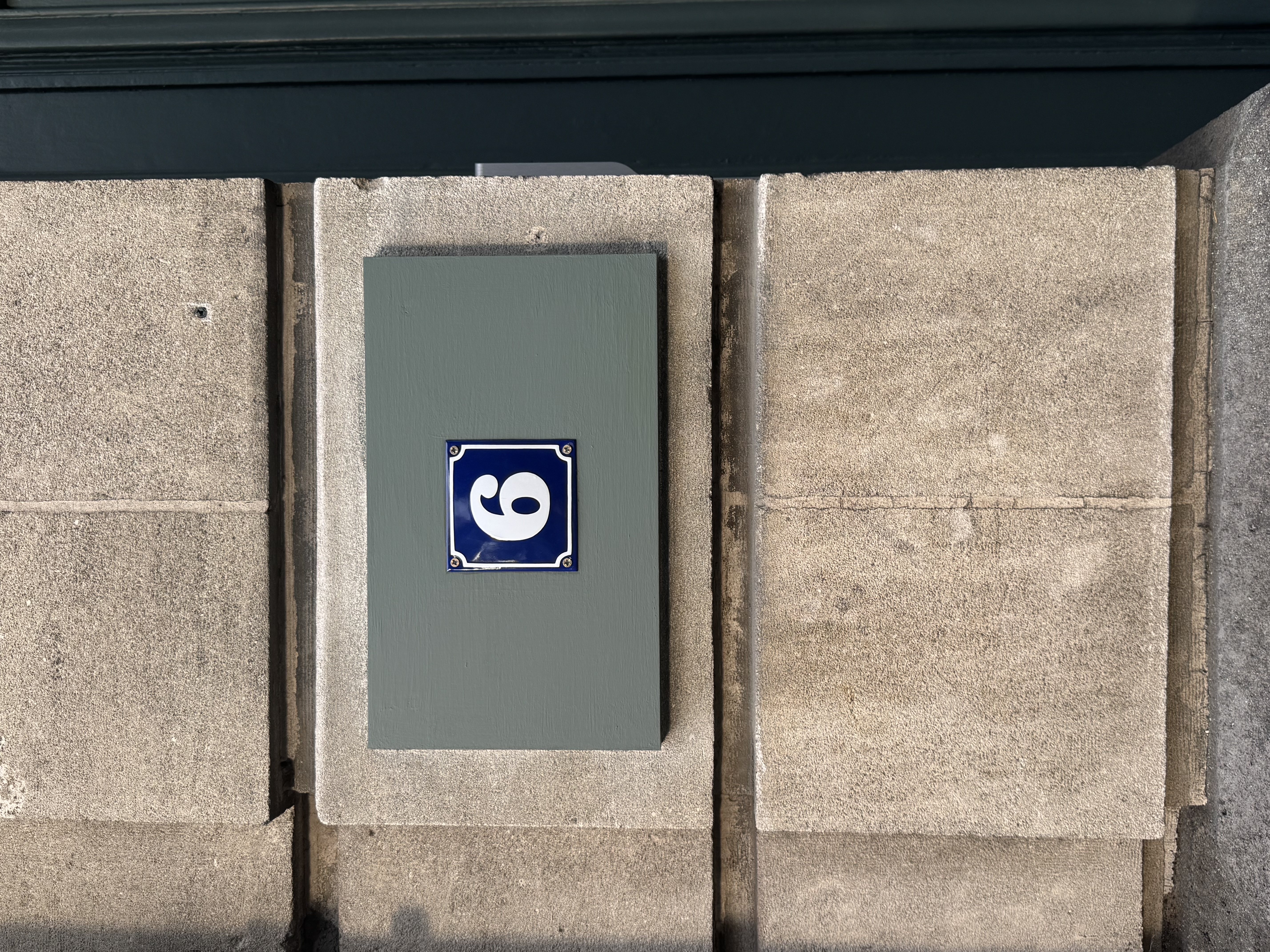 Numéro de maison émaillé France