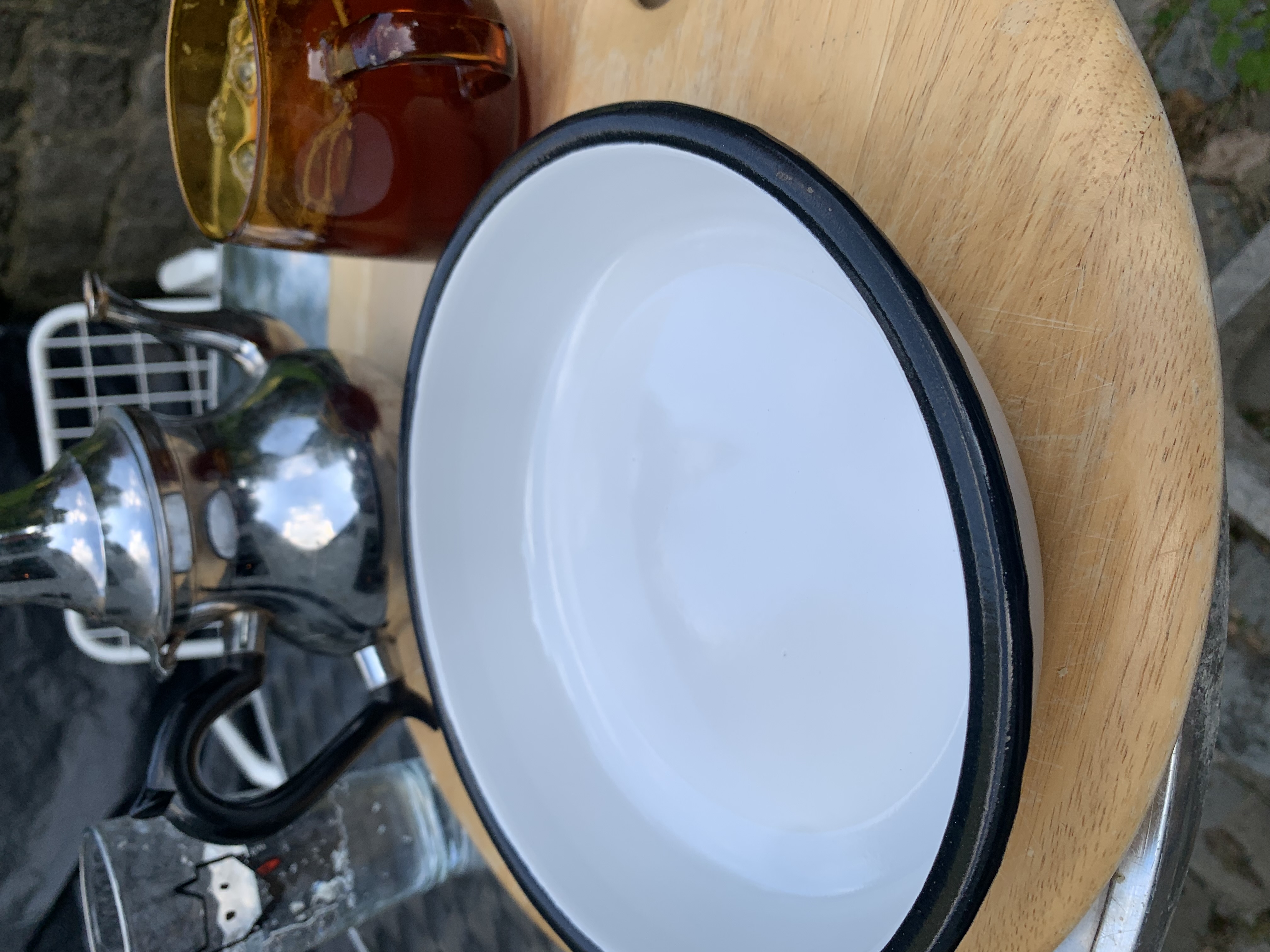 Vaisselle émaillée assiettes creuses set de 4 pièces.